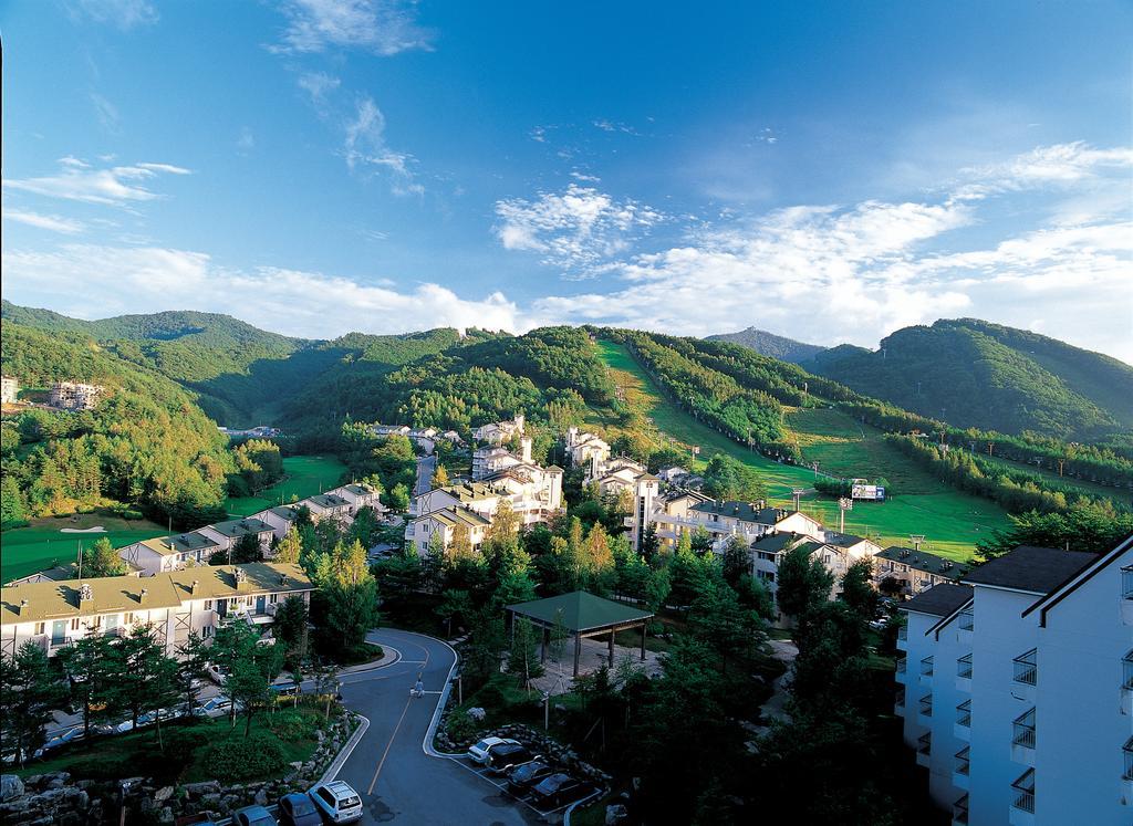 Yongpyong Resort Villa Condominium Пхьончхан Екстер'єр фото